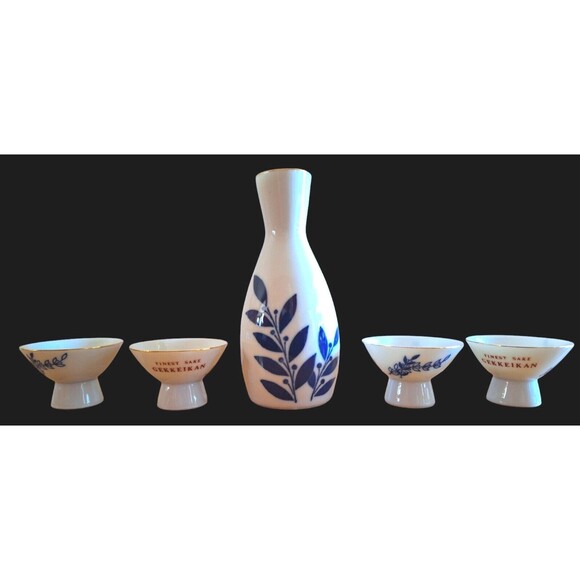 VTG Advertising GEKKEIKAN SAKE 5 Pc Porcelain Sake Set Blue Floral  Made n Japan - Picture 1 of 7